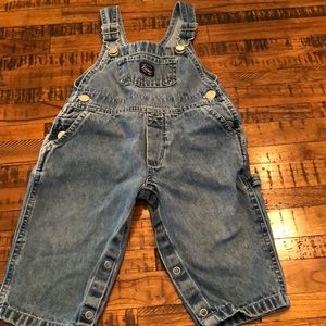 👦🏻 carters overalls